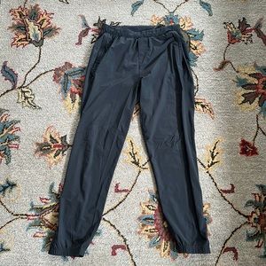 Lululemon Joggers. Size M